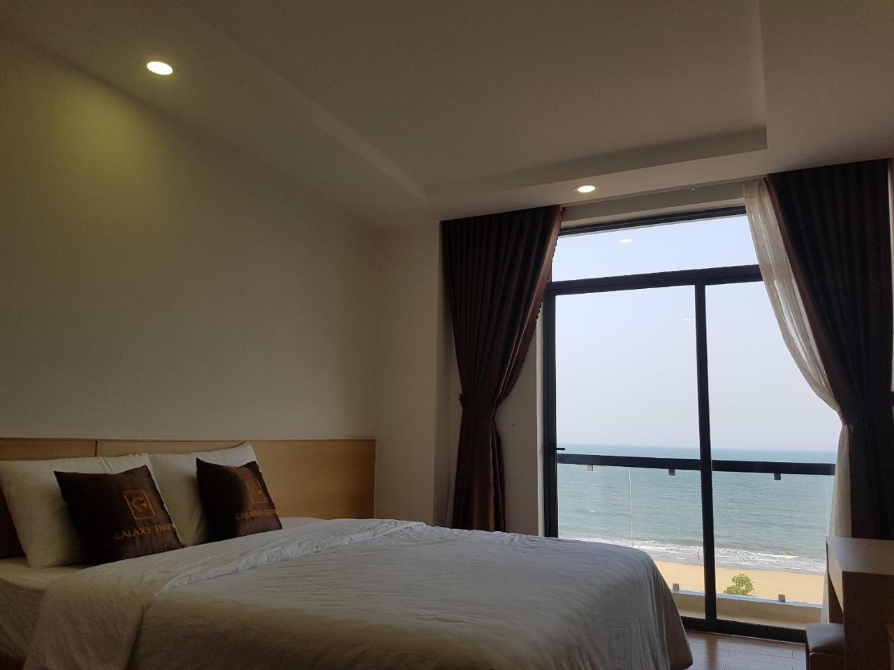 Galaxy Hotel Куи Нхон Екстериор снимка
