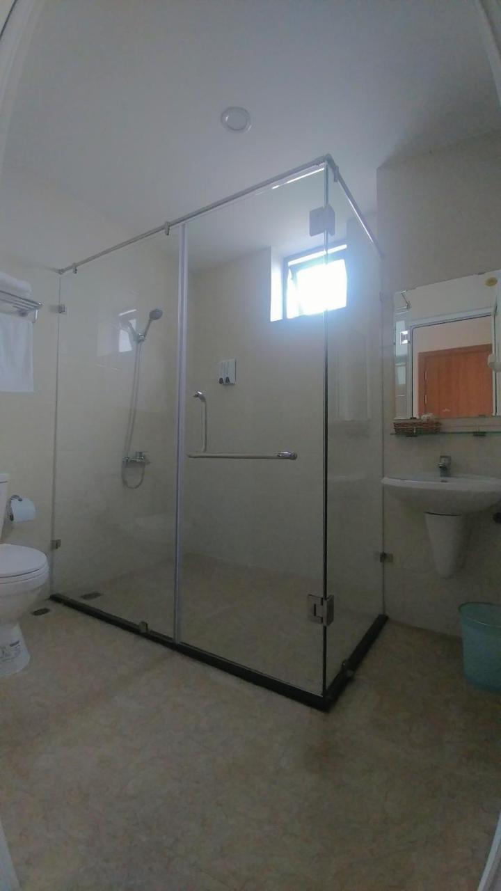 Galaxy Hotel Куи Нхон Екстериор снимка